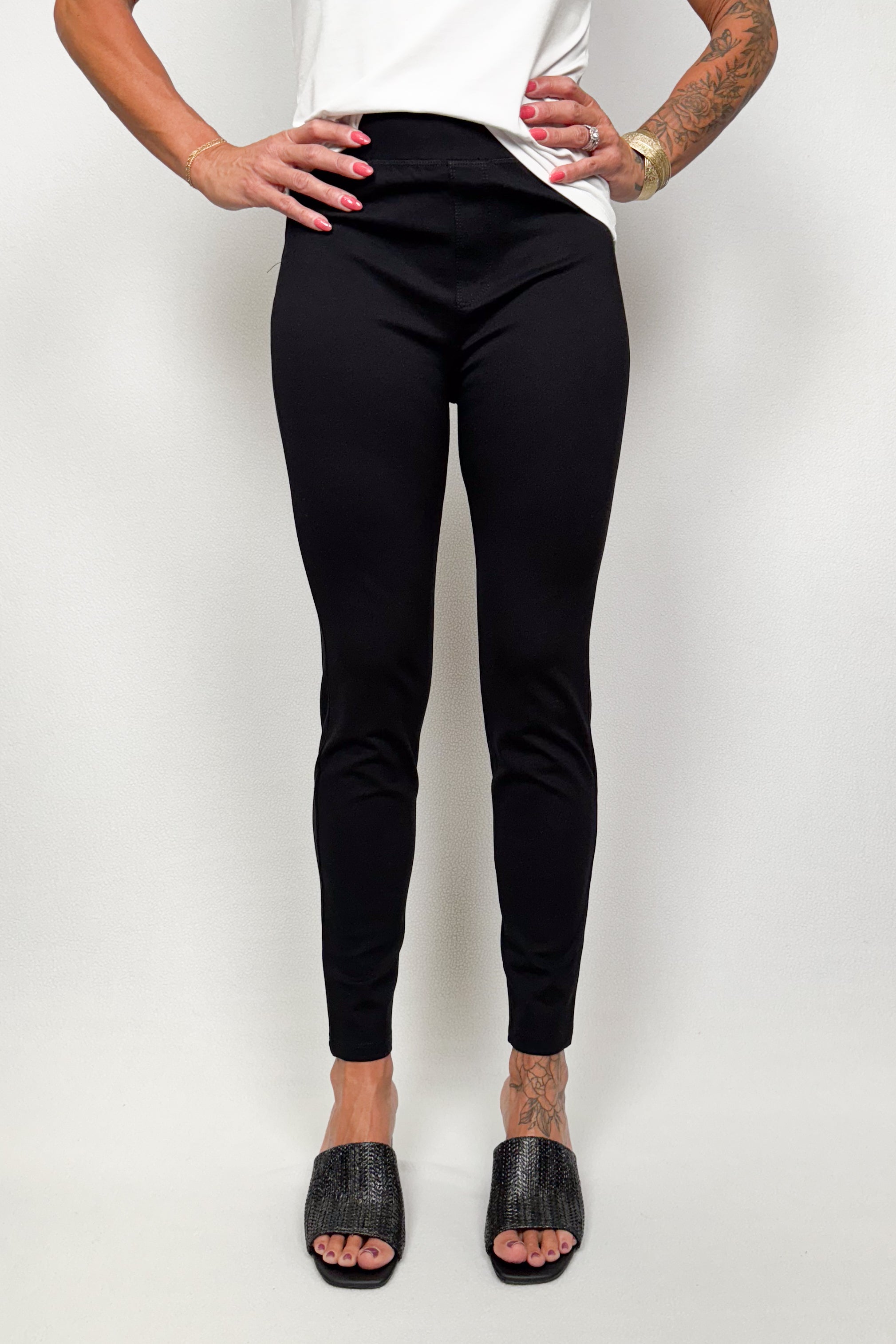 Runway Legging in Black