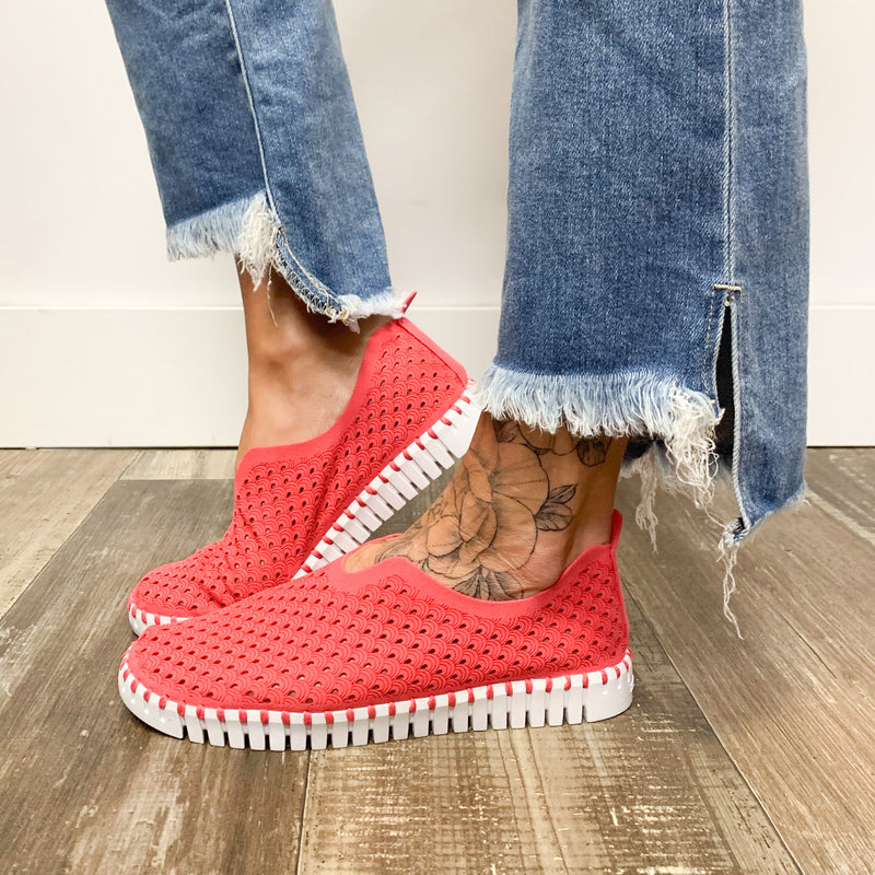 Tulip Slip On