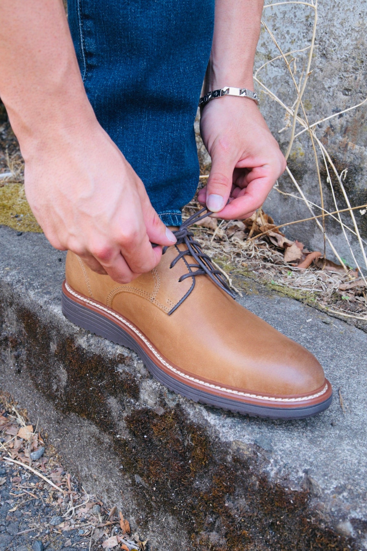Johnston & Murphy Upton Plain Toe - Tan in Tan Oiled Full Grain, a comfortable, versatile shoe for the office, travel days, dinners out and weekends