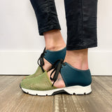 Amazing Mesh in Two Tone