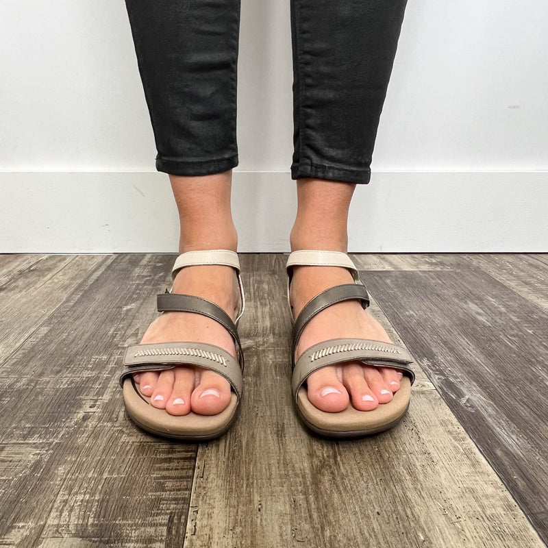 Gabby Sandal