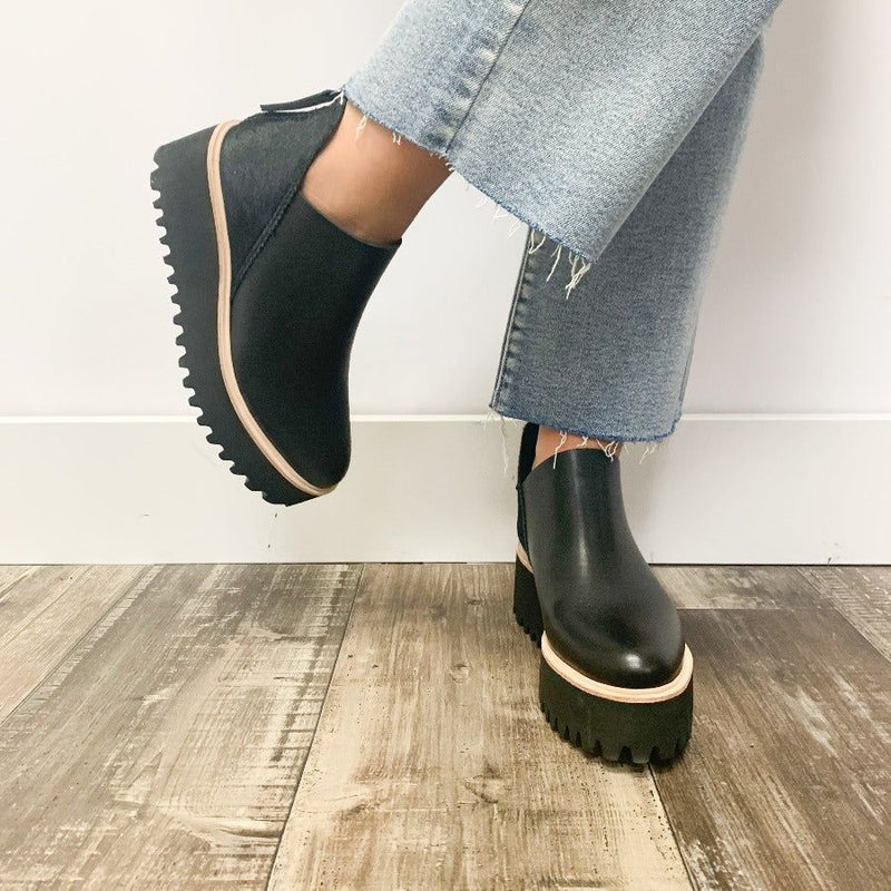 All Black - Flatform Jungle Tread - Arktana - Boots