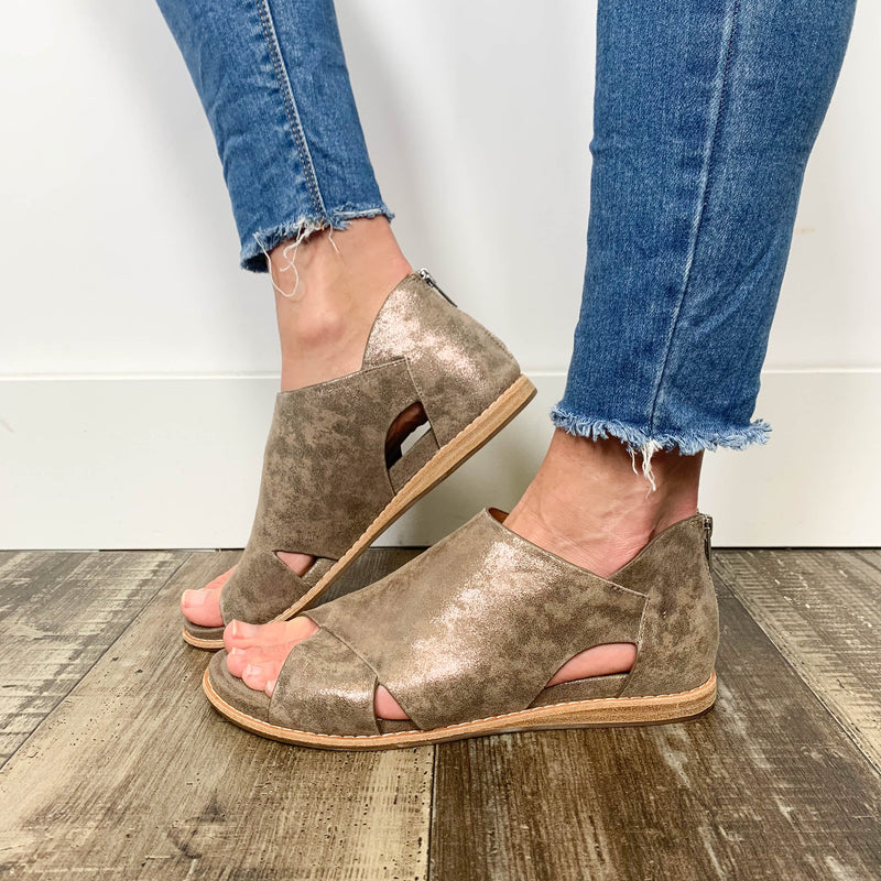Evonne Sandal
