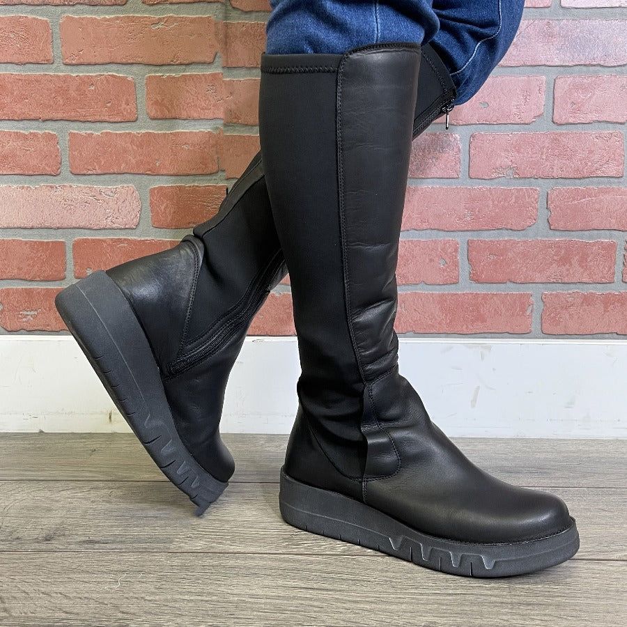 Lucky sale boots black