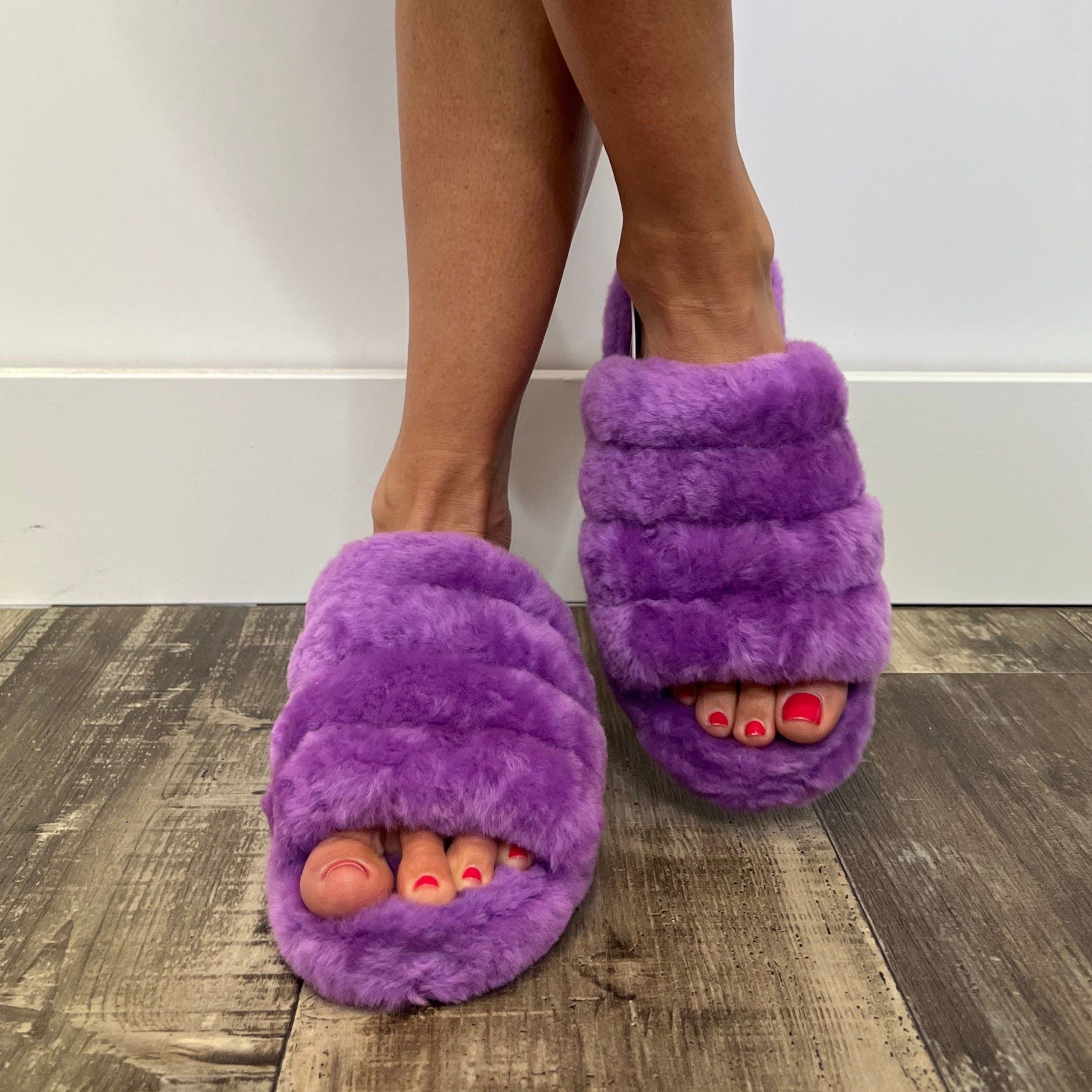 Ugg fur hot sale slides purple