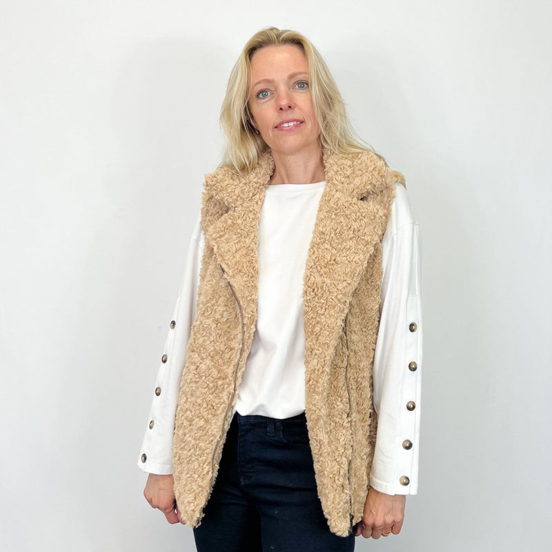 YEST - Sherpa Vest - Arktana - Jackets
